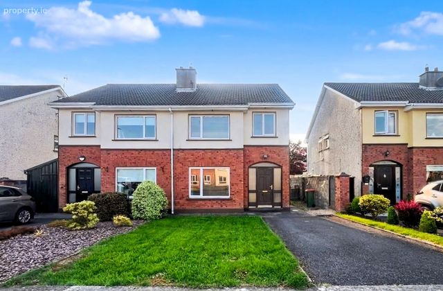 19 Rockvale, Rathbawn, Castlebar, Co. Mayo - Click to view photos