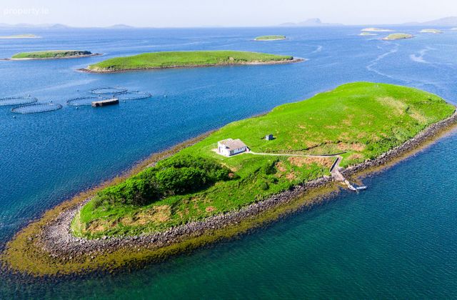 Innishchoragh Island, Clew Bay, Co. Mayo, Newport, Co. Mayo - Click to view photos