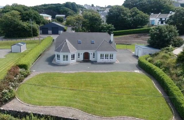 Killult Lower, Falcarragh, Falcarragh, Co. Donegal - Click to view photos