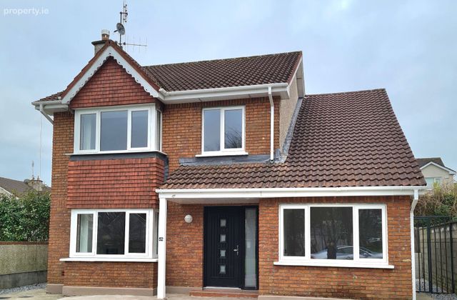 52 Meadowlands, Broomfield Village, Midleton, Co. Cork - Click to view photos