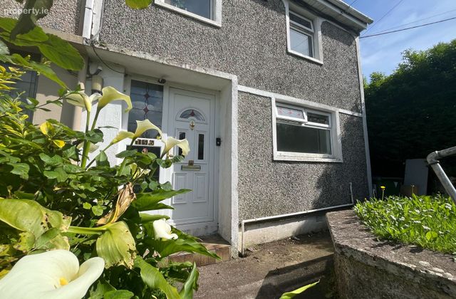 156 Knockpogue Avenue, Farranree, Co. Cork - Click to view photos