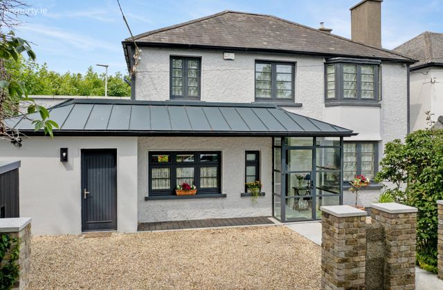 52 Villarea Park, Glenageary, Co Dublin, Glenageary, Co. Dublin - Click to view photos