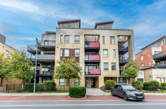 Apartment 5, 18 Marrsfield Avenue, Clongriffin, Dublin 13, Dublin 13 - Click to view photos