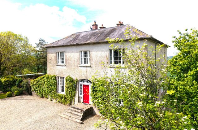 Moat Park, Ballydicken Upper, Crossabeg, Co. Wexford - Click to view photos