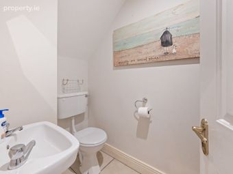 7 Hillcrest, Pembroke Wood, Passage West, Co. Cork - Image 4