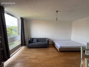Rowan House, Mespil Estate, Ballsbridge, Dublin 4 - Image 3