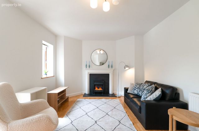 Brent House, Redcourt Oaks, Clontarf, Dublin 3 - Click to view photos
