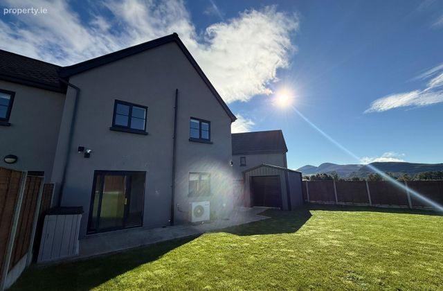 16 The Meadows, Barraduff, Headford, Killarney, Co. Kerry - Click to view photos