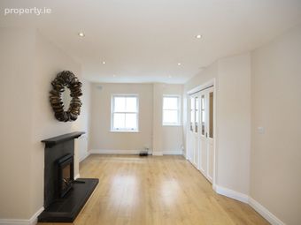 4 Rampart Mews, Rampart Lane, Kinsale, Co. Cork - Image 4