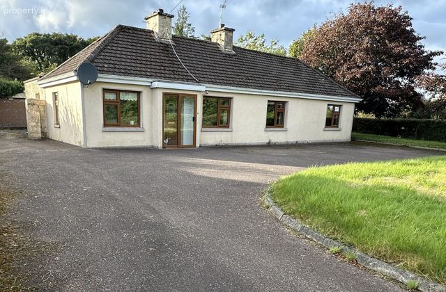 Mountkeeffe, Newmarket, Tullylease, Co. Cork - Click to view photos