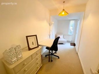 Short Term Rental Max 2 Months Apartment 4, Rawson Court, Ballsbridge, Dublin 4 - Image 4