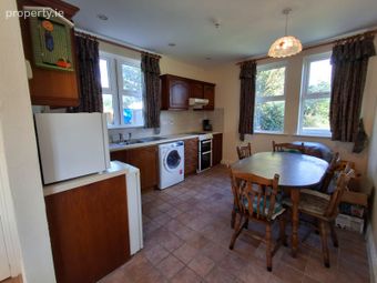 9 Courtyard Cottages, Ballycuggaran, Ogonnelloe, Killaloe, Co. Clare - Image 4