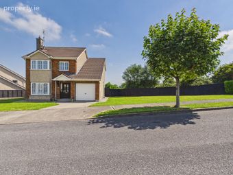 25 Castle Court, Waterford Road, Carrickbeg, Carrick-on-Suir, Co. Tipperary - Image 3