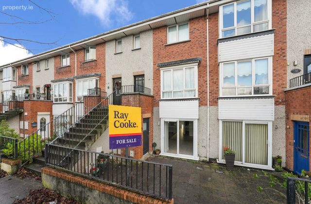 35 Lanesborough Square, Finglas, Dublin 11, Finglas, Dublin 11 - Click to view photos