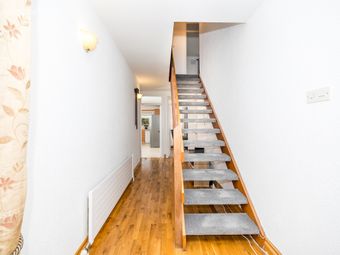 4 Saint Andrew's Grove, Malahide, Co. Dublin - Image 2