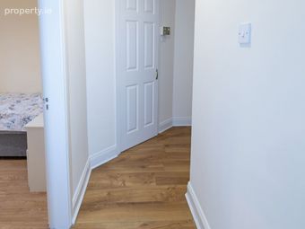 6 The Courtyard, Mount Street, Mullingar, Co. Westmeath - Image 4