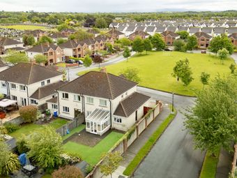 1 The Grove, Liffey Hall, Newbridge, Co. Kildare - Image 3