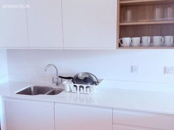 Apartment 100, Meadow View, Clay Farm Place, Dubli, Leopardstown, Dublin 18 - Image 5