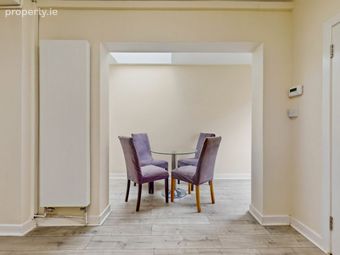 5 Saint Joseph's Square, Clontarf, Dublin 3 - Image 4