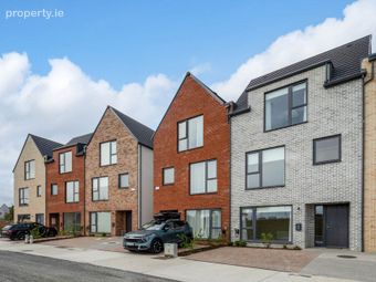 22 Tully Park View, Dublin 18, Co. Dublin, Dublin 18 - Image 2