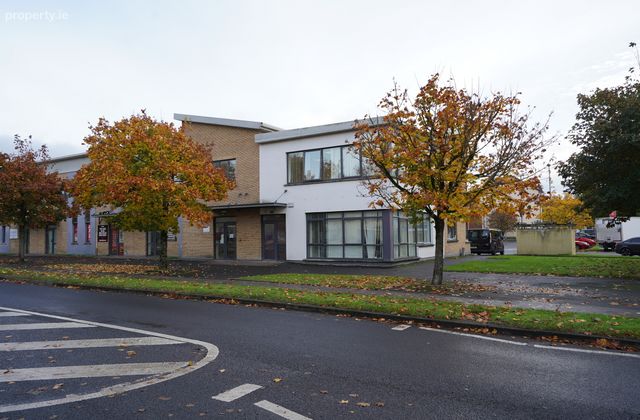 8 &amp; 10 Bru Na Sionna, Shannon, Co. Clare - Click to view photos