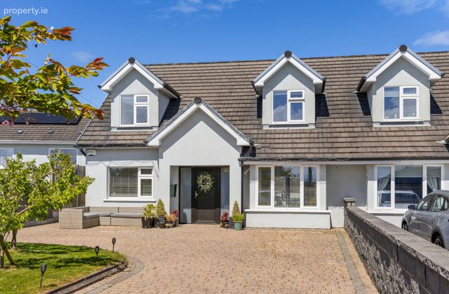 Rock View, New Road, Kilcoole, Co. Wicklow, Kilcoole, Co. Wicklow - Click to view photos