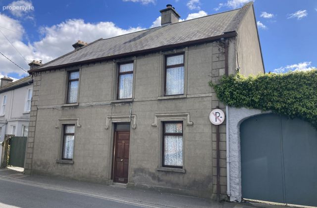 12 Mitchel Street, Thurles, Co. Tipperary - Click to view photos