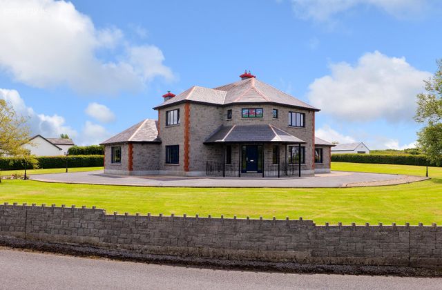 School Road, Carnmore, Oranmore, Co Galway, Clennascaul, Co. Galway - Click to view photos