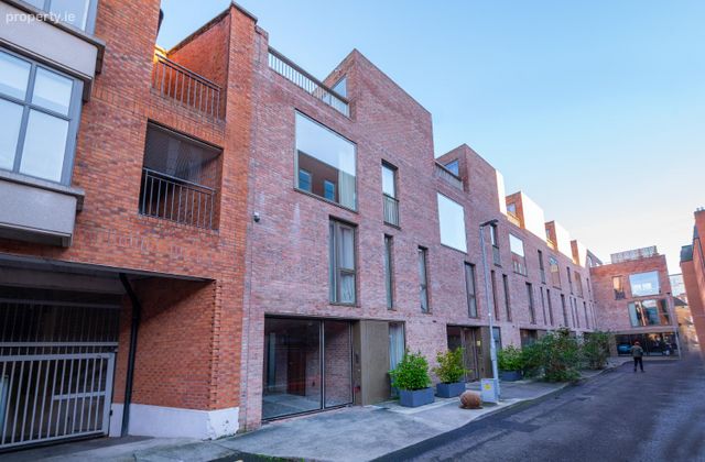 18 Grattan Court East, Dublin 2, Dublin 2 - Click to view photos