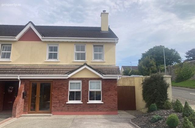 1 Carraig An D&uacute;in, Milltown, Co. Kerry - Click to view photos