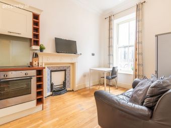Apartment 3, 38, Amiens Street, Dublin 1 - Image 2