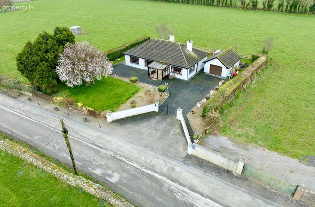 Castleroberts, Adare, Co. Limerick, Adare, Co. Limerick - Click to view photos