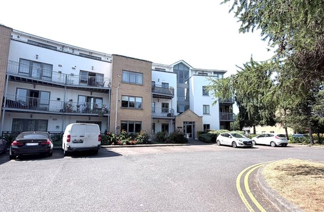 O'casey Hall, Collegewood, Castleknock, D15, Dublin 15, Castleknock, Dublin 15 - Click to view photos
