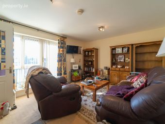 31 Foxford Court, Lucan, Co. Dublin - Image 3