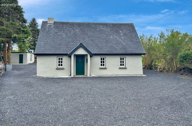 Slieveaun, Clarinbridge, Co. Galway - Click to view photos