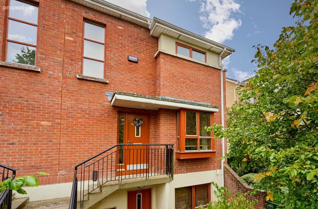 103 Fernleigh Drive, Castleknock, Dublin 15, Co. Dublin, Castleknock, Dublin 15 - Click to view photos