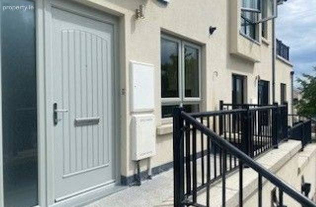 Parkview, Robswall, Malahide, Co. Dublin - Click to view photos