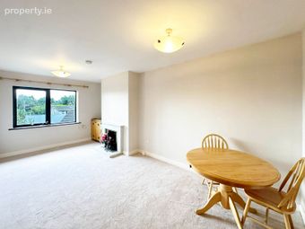 35 The Sycamores, Stradbrook Hill, Blackrock, Co. Dublin - Image 3