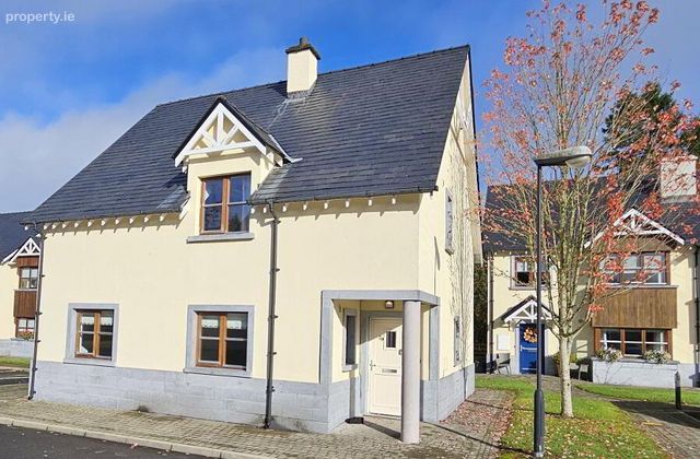 28 O'carolan's Court, Kilronan, Ballyfarnon, Boyle, Co. Roscommon, Boyle, Co. Sligo - Click to view photos