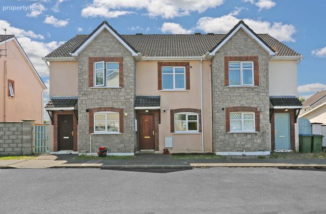 26 Dun Na Ri, Shannon, Clare, Shannon, Co. Clare - Click to view photos
