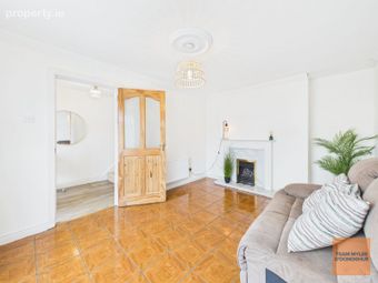 51 Whitestown Park, Dublin 15 - Image 5