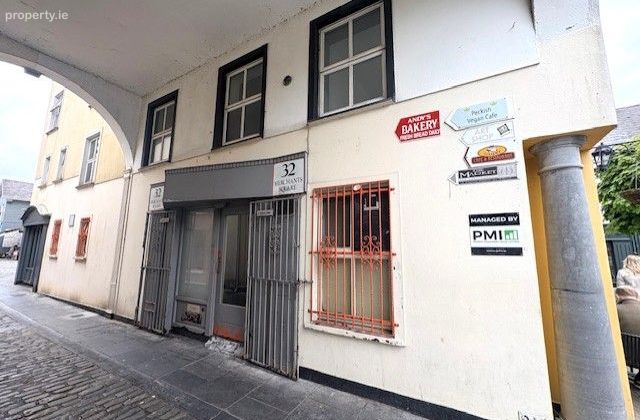 32 Merchants Square, Ennis, Co. Clare - Click to view photos