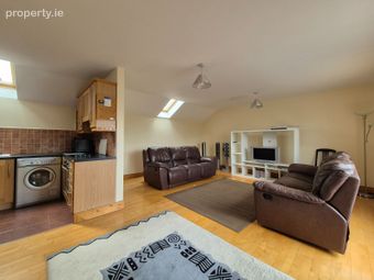42 Hansted Crescent, Lucan, Lucan, Co. Dublin - Image 2