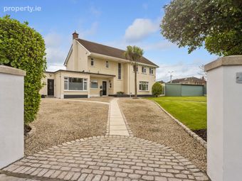 Goatstown Road, Dublin 14, Goatstown, Dublin 14 - Image 2