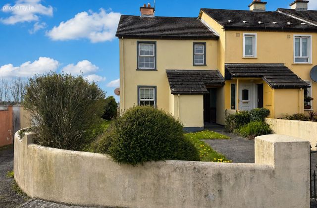 8 Cruach Na Greine, Ballindine, Co. Mayo - Click to view photos