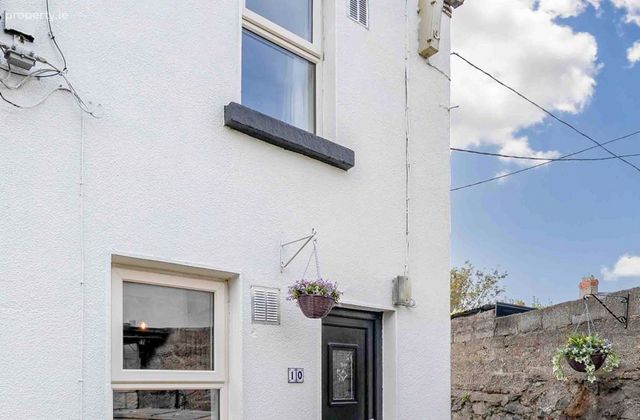 10 Fitzpatrick's Cottages, Harold's Cross Road, Harold's Cross, Dublin 6w - Click to view photos