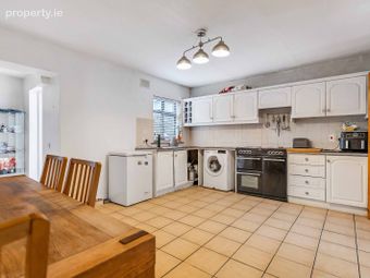 30 Newbury Grove, Clonshaugh, Dublin 17 - Image 4