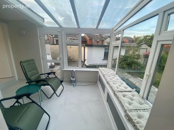 26 Leopardstown Grove, Stillorgan, Blackrock, Co., Foxrock, Dublin 18 - Image 5