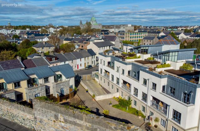 Luxury One Bed Apartment, Semple Mill, Parkavara, Galway City Centre, Co. Galway - Click to view photos