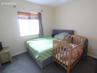 36 Linnetfields Park, Clonee, Dublin 15 - Image 5